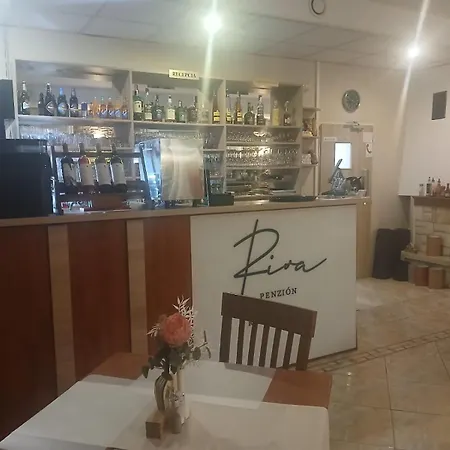 Riva Restauracia A Гостьовий будинок Кошице