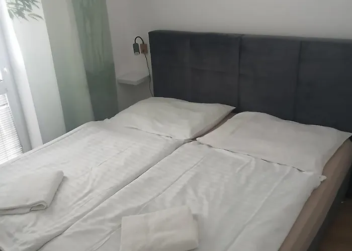 Riva Restauracia A Guest house